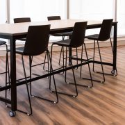 jubel-barstool-setting