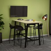raven-stool-setting