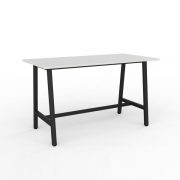 cubit-bar-leaner-white-on-black