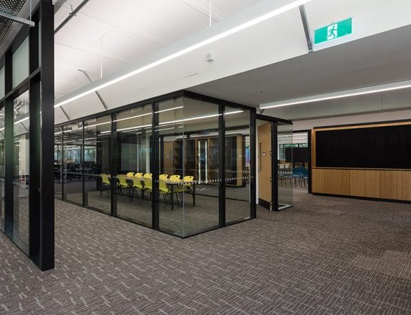 Aluminium-Partition_A-132-web-690x460